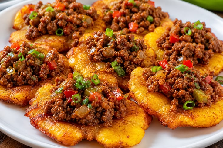 Patacones con Carne 4 Unidades